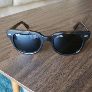 Tortoise Shell Ray-Ban Wayfarer Sunglasses
